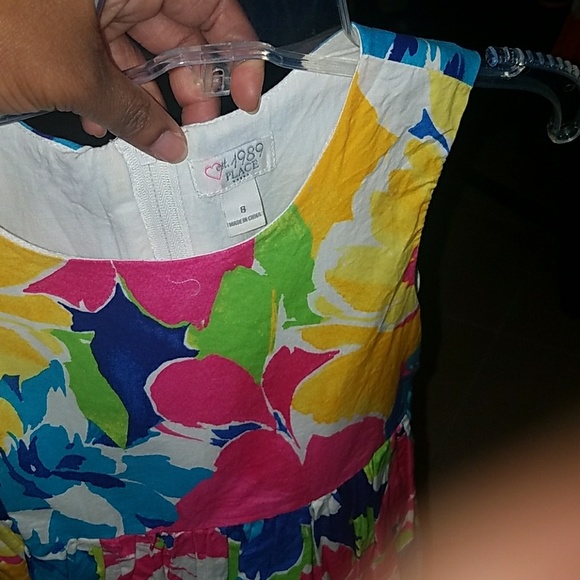 2 Colorful Little Girl's Dresses - Picture 7 of 7